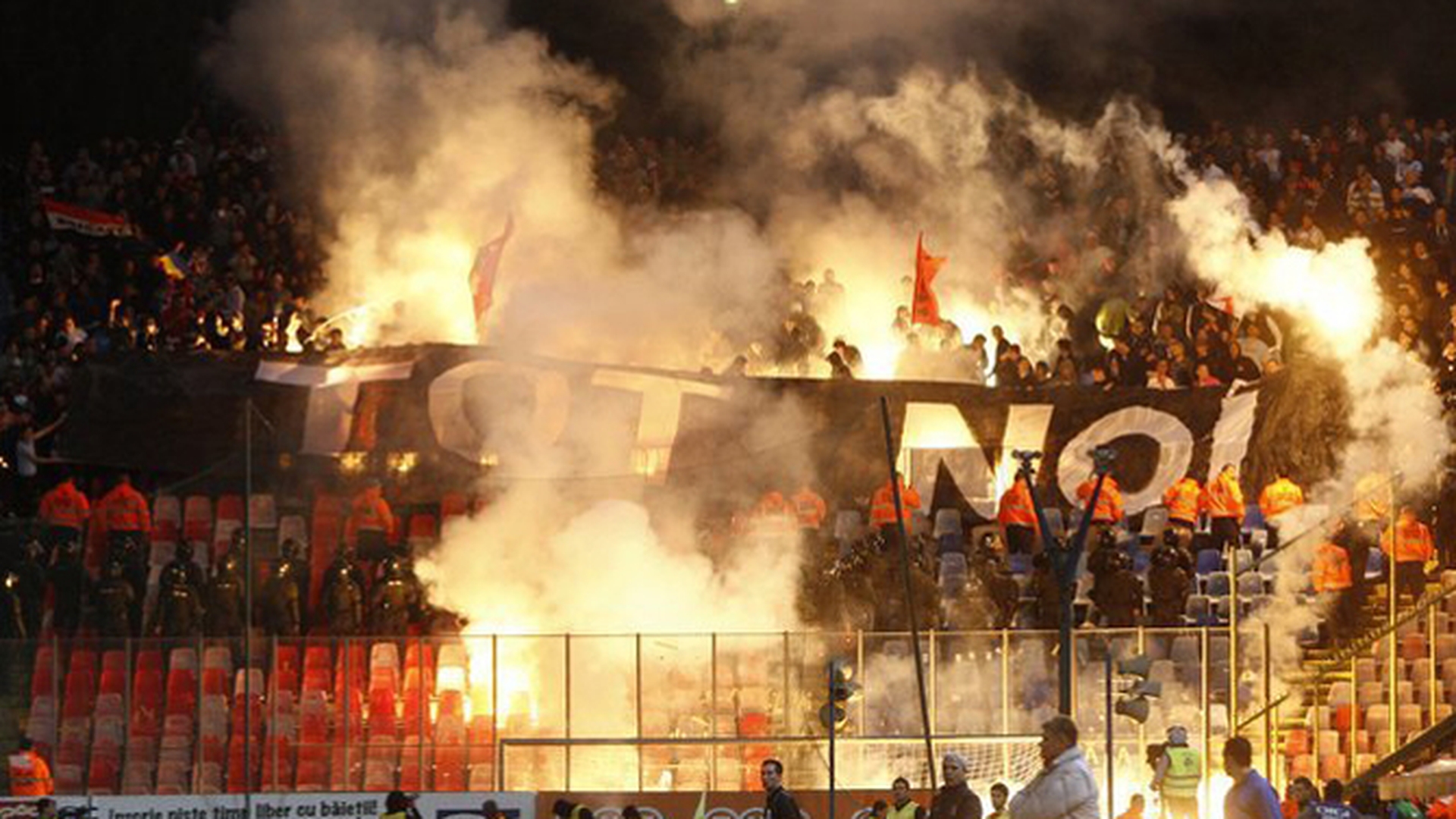 Dinamo va juca un meci fara spectatori pentru incidentele de la derby-ul cu Steaua