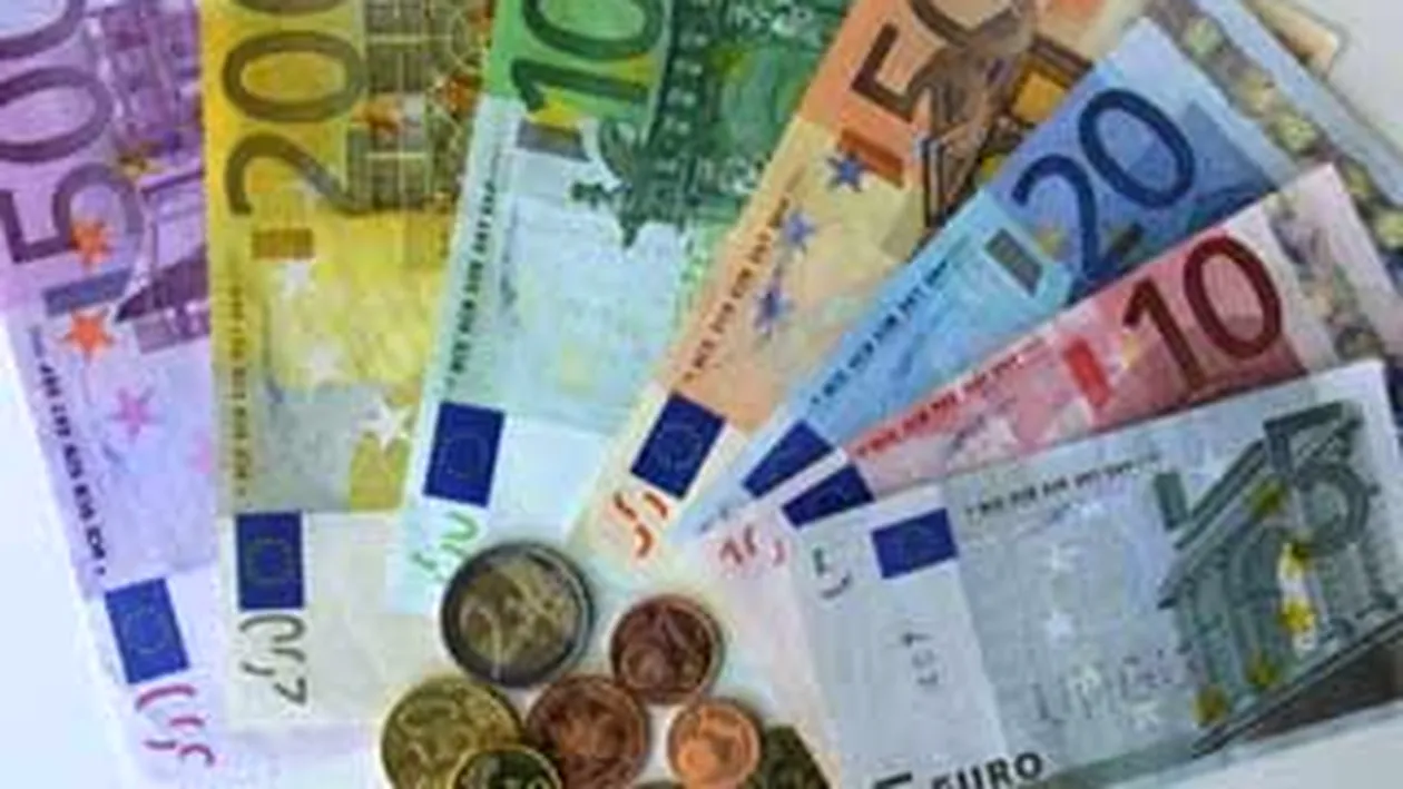 Euro a atins nivelul maxim al ultimelor 15 luni