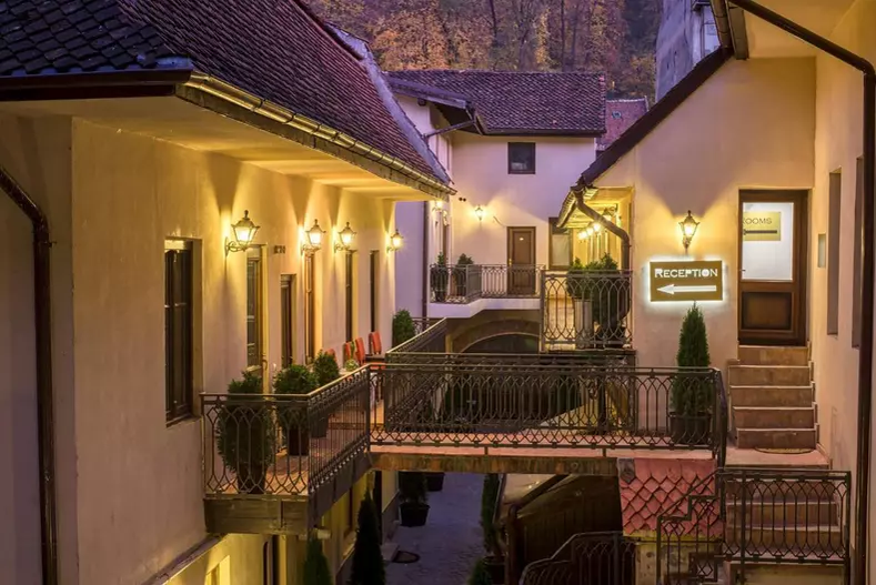 Cum arată hotelul de 2,5 milioane de euro al Simonei Halep. De necrezut câți lei costă o noapte de cazare