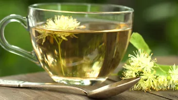Beneficiile ceaiului de tei. Ajută imunitatea, previne cancerul, detoxifică organismul, reduce febra, scade tensiunea