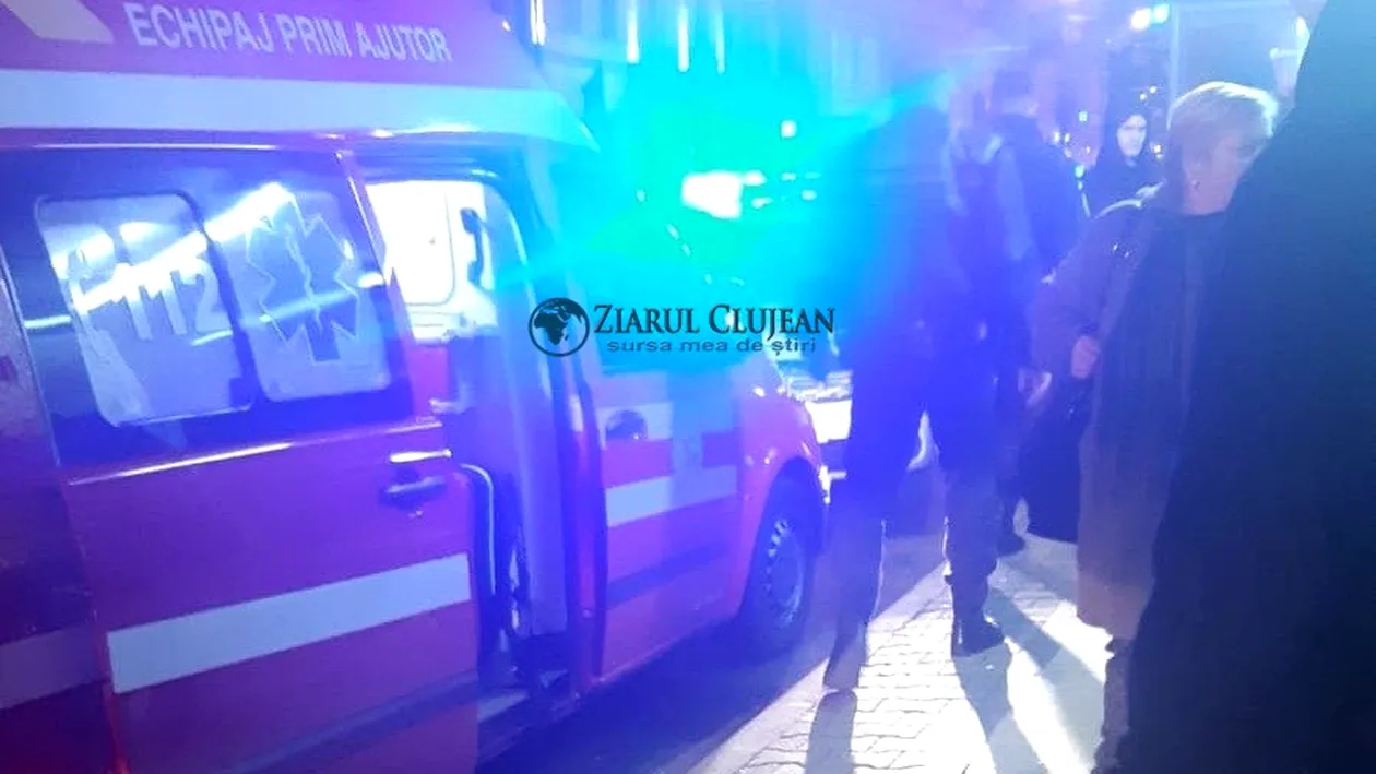 Un tânăr din Cluj, înjunghiat în spate și tăiat de față! Agresorul a reușit să scape