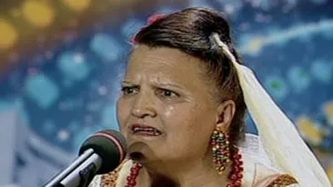 Test de rezistenta! A fost refuzata de trei ori, dar nu s-a dat batuta! Vreau sa mai incercam si cu CD-urile pe care le am in geanta