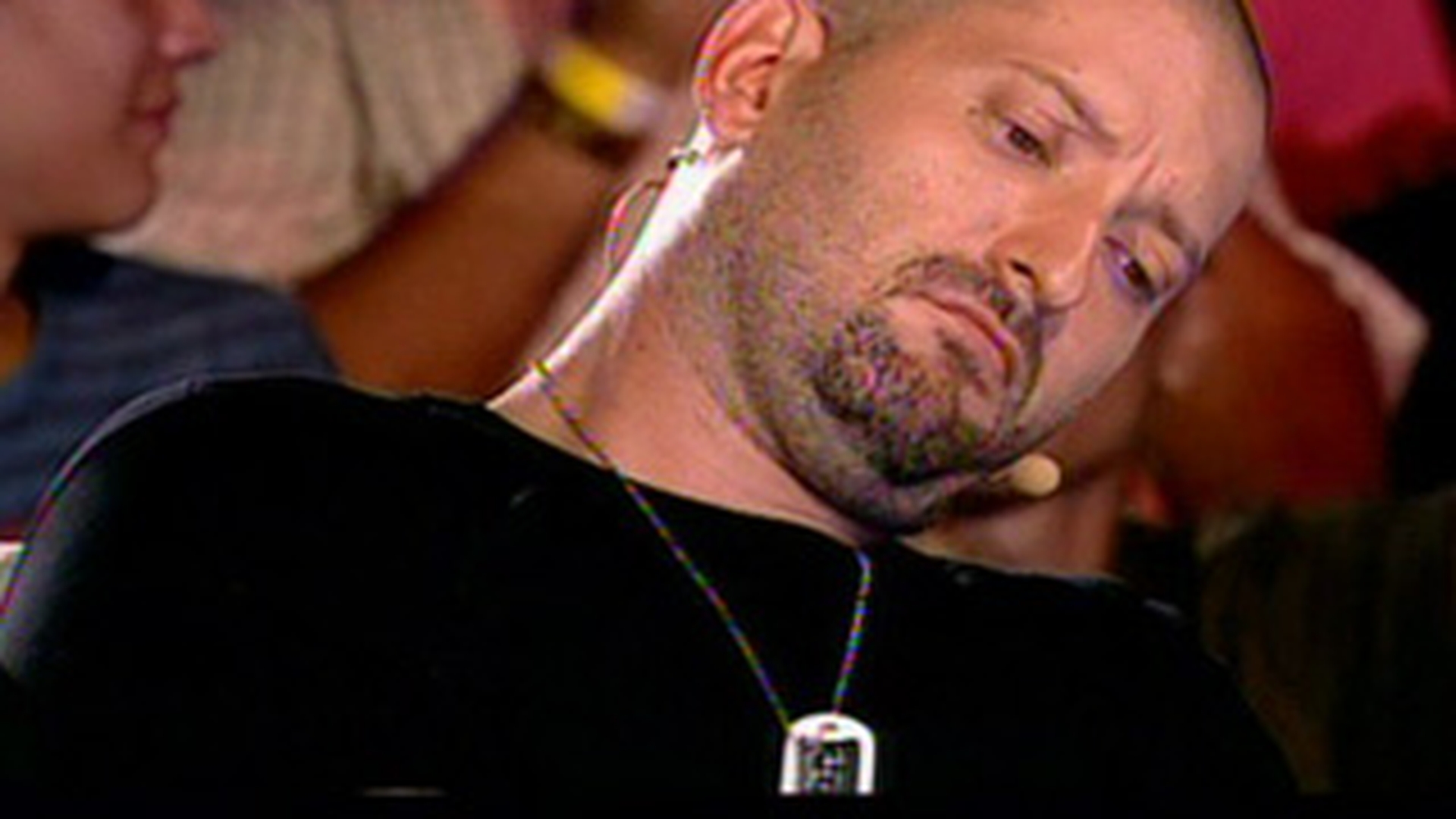 Cheloo si-a asumat rolul de "scarba" si "papagal" la X Factor! A facut patru concurenti sa cedeze nervos dupa ce i-a tachinat rau cu verdictul