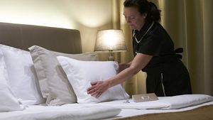 Ce obiect a găsit o cameristă în camera de hotel a unui cuplu de pensionari: "N-am mai văzut așa ceva în viața mea"