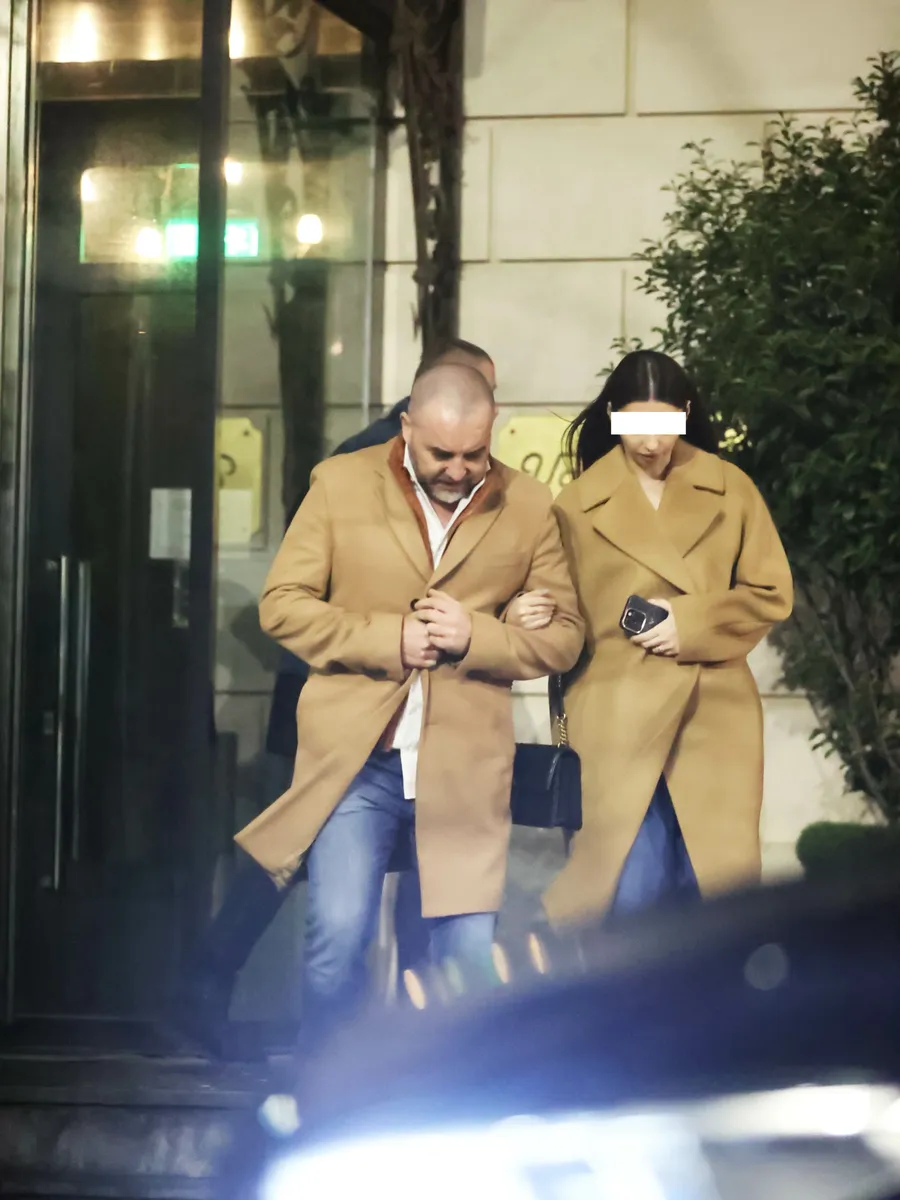 Cei doi sunt perfect asortați și aranjați