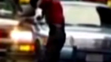 VIDEO DE RAS! Un vampir a intrat intr-un adapost pentru saraci si a cerut sa manance oameni la micul dejun