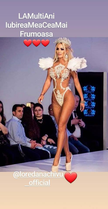 Cum a fost fotografiată Loredana Chivu sâmbătă, pe Aeroportul Otopeni. Oamenii și-au dat coate când au văzut-o