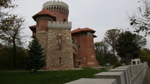 Crime sangeroase in Parcul Carol! Secrete odioase care planeaza asupra castelului lui Vlad Tepes din Bucuresti!