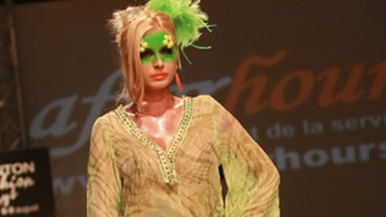 Rose Marie Florescu a ajuns pe un site pentru barbati cu apucaturi sexuale ciudate! Excita masculii cu picioarele