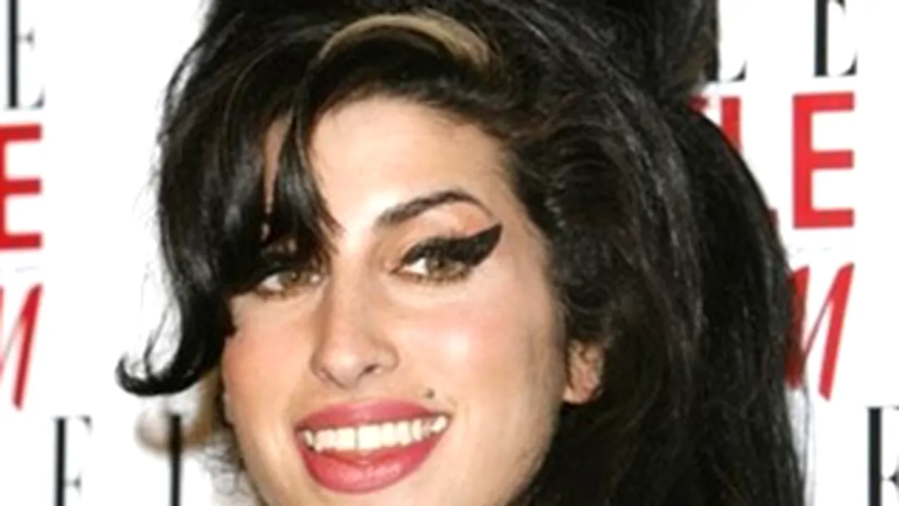 Amy Winehouse a renuntat la 11 pisici