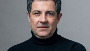 Mihai Călin, cenzurat! Actorul s-a plâns de "dictatură" şi că i s-a întâmplat ceva ŞOCANT pe scenă!