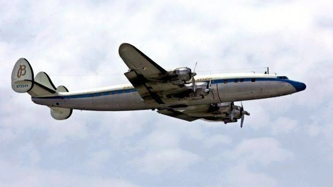 Un avion cu 116 persoane la bord a dispărut de pe radare