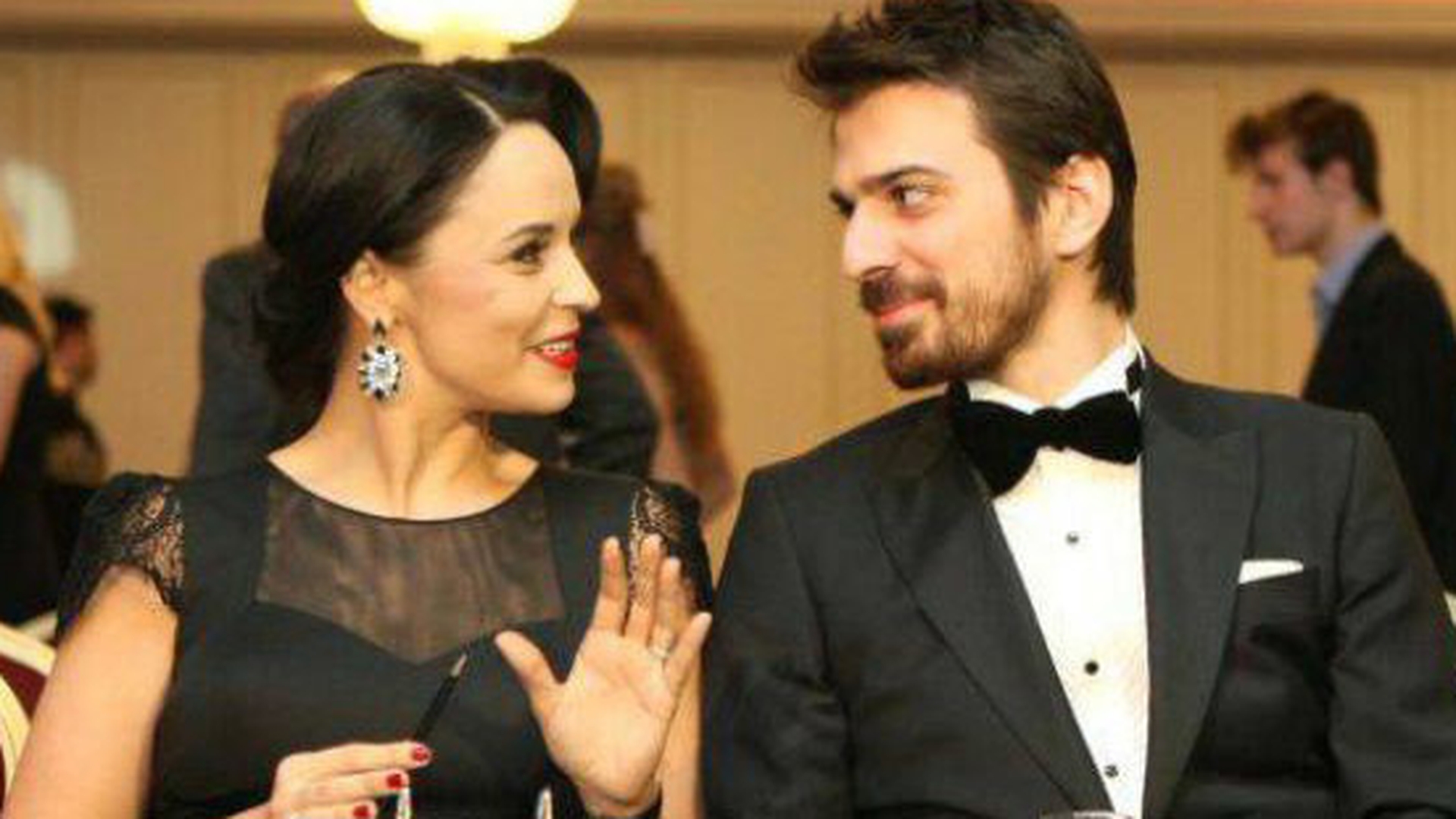 Primele imagini cu "Zâna" de la Tribunal! A început divorţul dintre ANDREEA MARIN şi TUNCAY