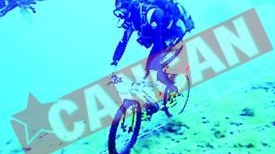 Plimbare pe fundul marii cu bicicleta