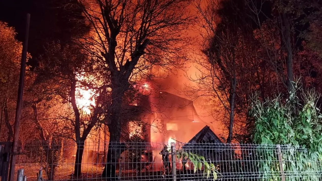 A ars de vie. O bătrână din Dâmbovița, captivă în locuința cuprinsă de flăcări
