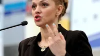 Nici nu bine a născut, că s-a şi întors la serviciu! ALINA GORGHIU a revenit în scena politică