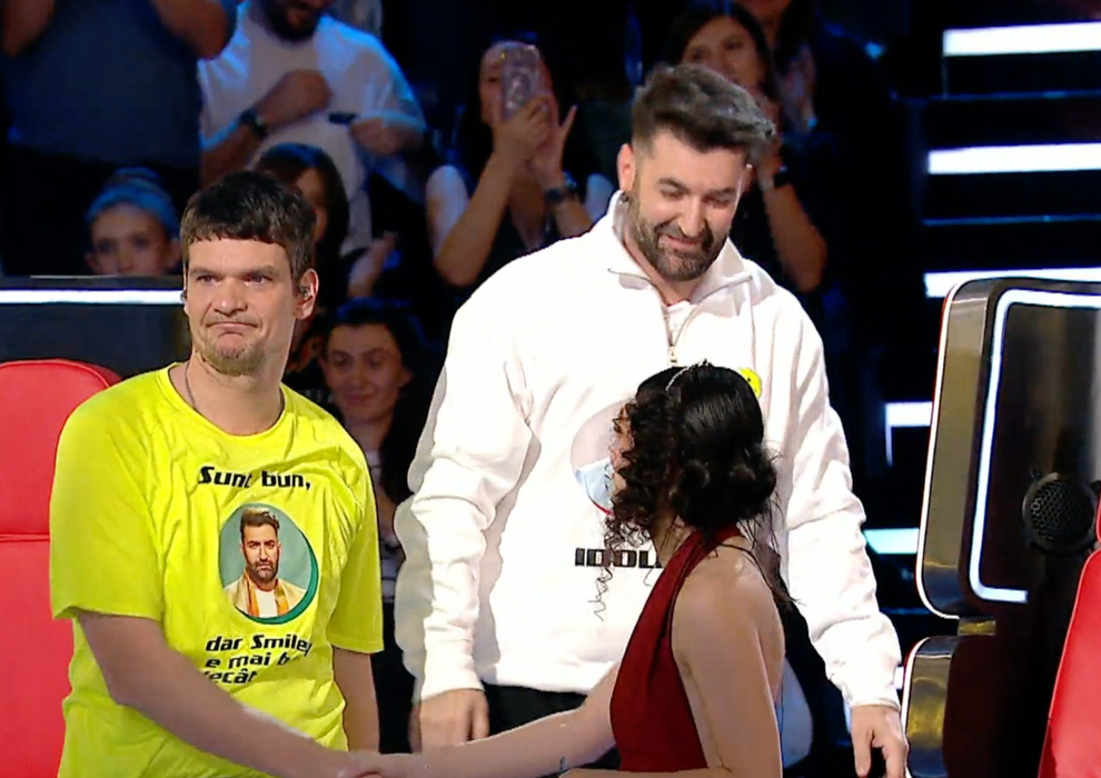 Tudor Chirilă dă mâna cu Irina Rimes în finala Vocea României. Sursa foto: Captură Pro TV