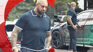Alex Bodi și-a scos la asfalt Urusul super-unicat piele de șarpe. Mai rar vezi așa bolid!