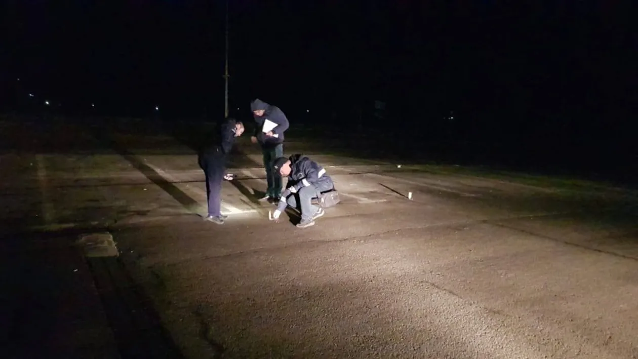 Împușcături într-o parcare din Iași, din cauza unui conflict amoros. Agresorul s-a predat