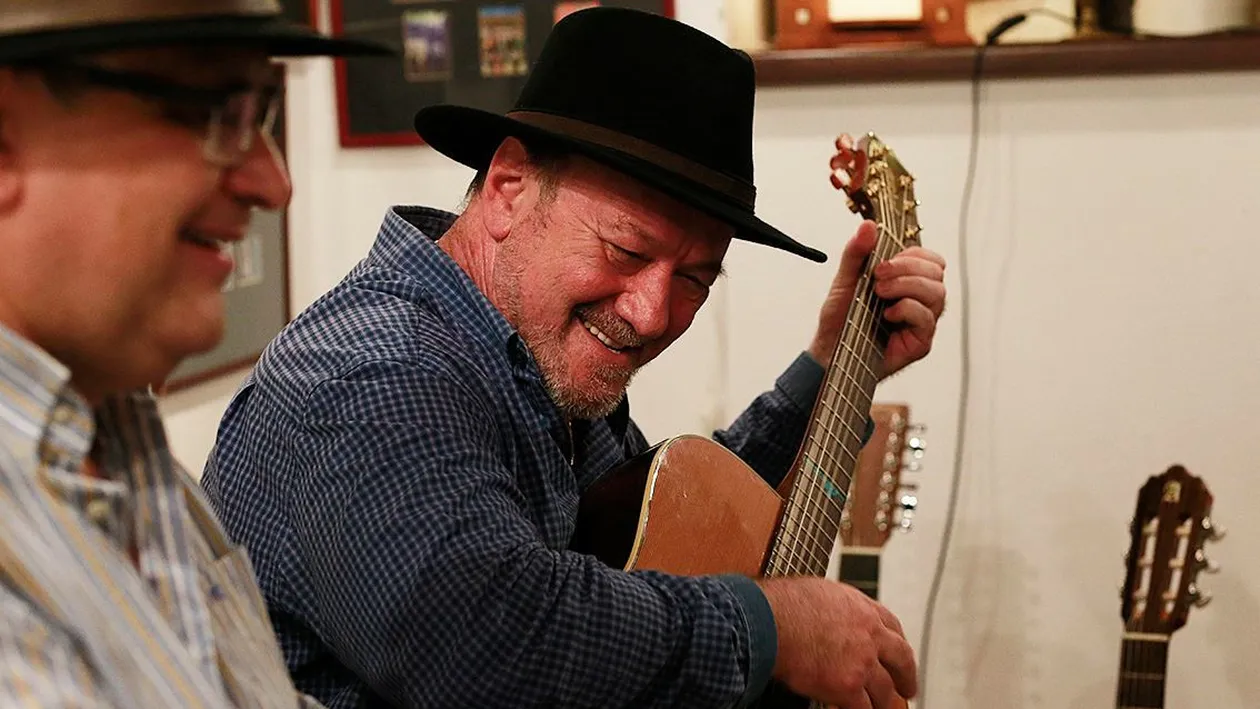 Nicu Alifantis a devenit din nou bunic! Prima imagine cu nepotul artistului