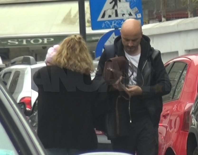 Solistul trupei Voltaj a ţinut ascuns momentul naşterii, dar noi…Am făcut primele fotografii cu bebeluşa lui Călin Goia!
