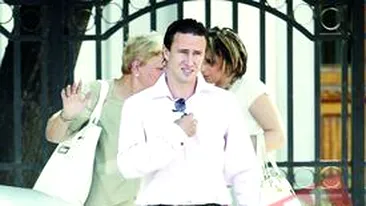 Reghe, dezmat intr-un club de striptease