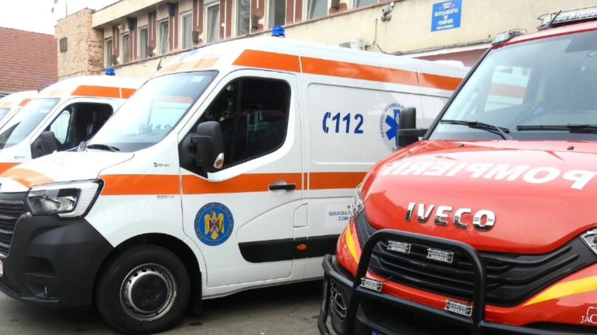 Explozie cumplită într-un bloc din Covasna! O femeie este în stare gravă, iar 25 de locatari au reușit să fugă din calea focului