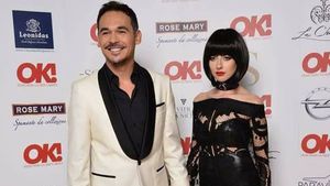 Răzvan Simion a lăsat-o pe Lidia Buble şi s-a întors la copii! Declaraţia realizatorului TV spune tot despre relaţia lor: ”Oricâţi ar da cu mult noroi...”