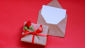 (P) De ce cardurile cadou au devenit “varianta sigură” când nu știi preferințele