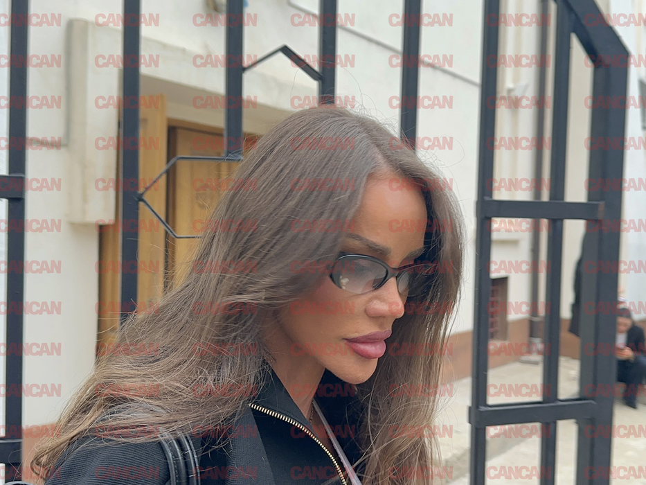 Bianca Drăgușanu, în lacrimi la priveghiul Mădălinei Apostol. Nu-și poate reveni din șoc: ”Acum, cuvintele nu au rost”