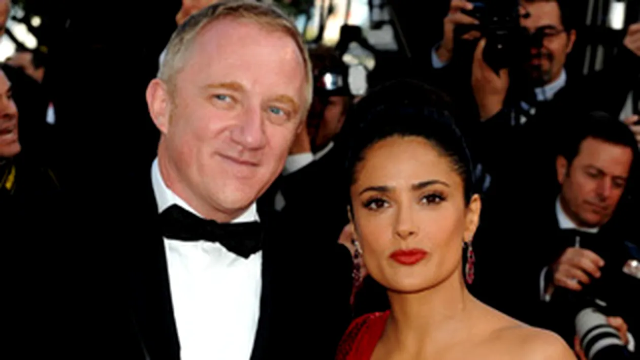 Salma Hayek isi schimba numele de familie in Pinault!