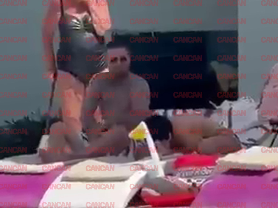 În tot acest timp, Tj Miles e relaxat, dar cu ochii pe fetele lui