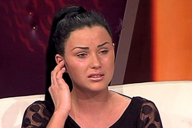 Imaginile pe care Danile Crudu le-ar vrea șterse! Fosta asistentă TV, așa cum nici ea nu-și mai amintește că arăta