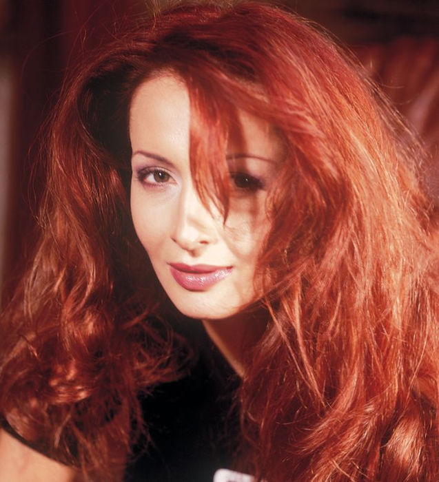 Poze cu Mihaela Rădulescu în tinerețe, făcute publice astăzi. Incredibil cum arăta în 1999. Sursa foto: viva.ro
