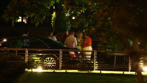 Si milionarii au probleme! A plecat din terasa cu o blonda, a ajuns acasa cu un barbat!