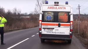 Un copil de 5 ani, spulberat de o maşină sub ochii părinţilor. Tragedia s-a petrecut în judeţul Cluj