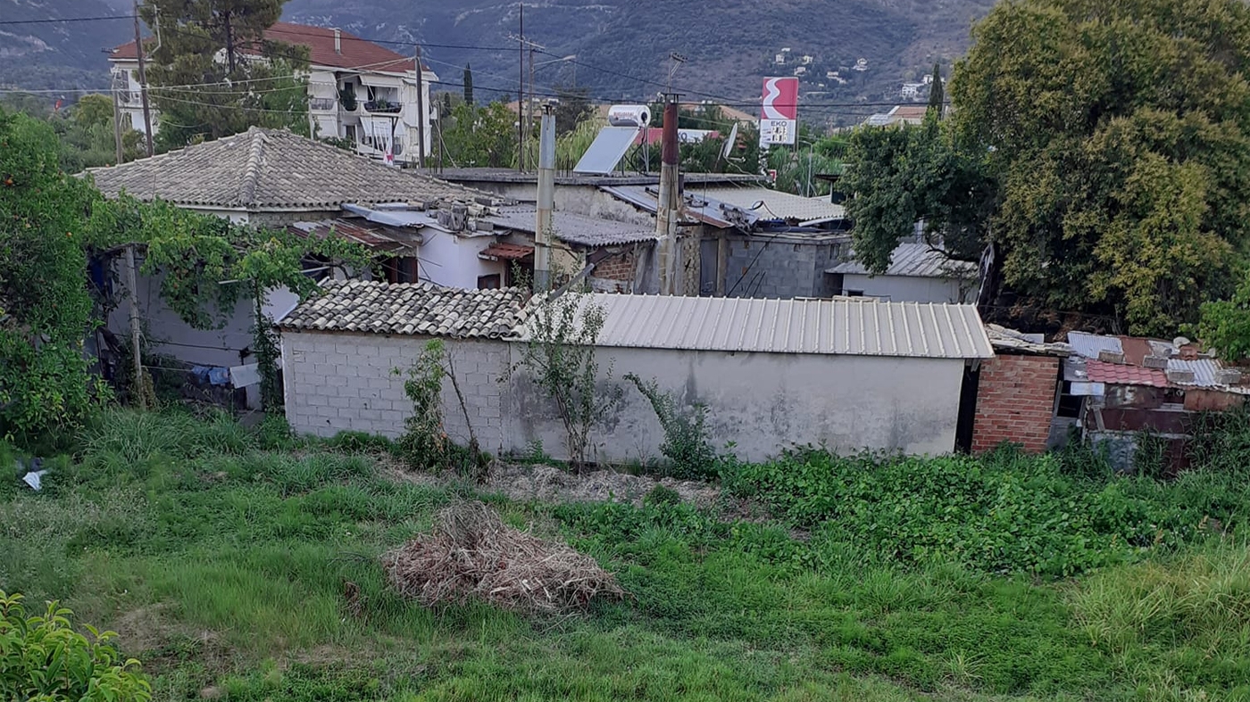 Ce cameră a primit un turist român care și-a achiziționat un sejur într-un hotel de 3 stele din Lefkada. Când a ieșit pe balcon, să leșine