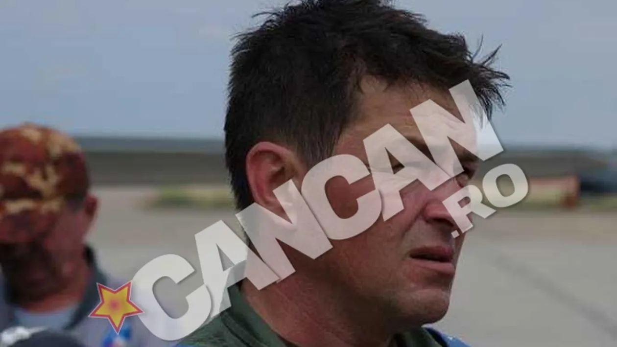 VIDEO Trupul lui Aurelian Cojocaru a fost depus la capela! Pilotul mort in accidentul aviatic de la Craiova va fi inmormantat azi