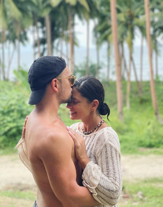 Oana Moșneagu și Vlad Gherman și-au pus fanii pe jar. Imaginile din vacanță care le dau de bănuit. „Vă întoarceți trei?”