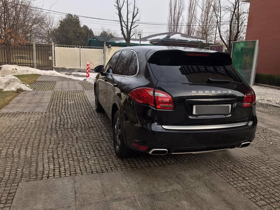 Bianca Drăguşanu şi-a scos maşina la vânzare.