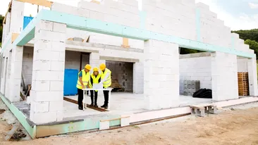 Taxa de carbon 2026. Costurile unei construcții va crește semnificativ în România