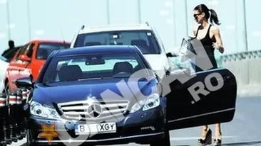 A mai primit o lovitura, dupa ce s-a despartit de Oliver Arghirescu! Geanina Varga, deposedata de masina de fostul iubit