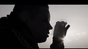 Un cunoscut cântăreț, furios că i-a fost spart contul de YouTube! ”A fost munca mea de 10 ani, cu nopți pierdute”