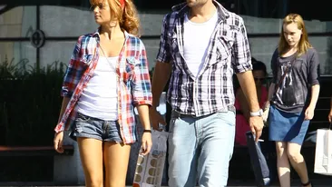 Sylvia a vrut sa defileze cu sfarcurile in vant si acum trage ponoasele! Si-a pedepsit si iubitul ca a tinut-o in frig! Vezi cum!