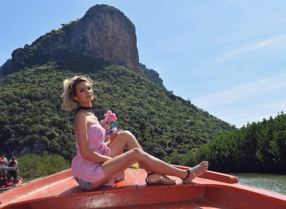 Desi a făcut sex cu ispita, Bianca de la ”Insula iubirii” s-a măritat cu Sorin, la întoarcere.