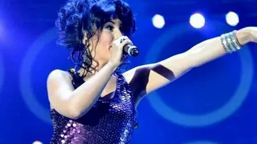 Ana Maria Mirica, sexy-concurenta de la Vocea Romaniei, s-a dezbracat de haine si de secrete pentru CANCAN!