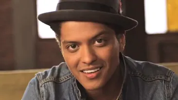Bruno Mars, cel mai piratat cântăreţ al anului 2013! Vezi de câte ori a fost descărcate piesele cantareţului