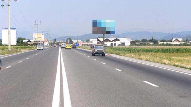 S-a întâmplat astăzi pe DN1! O maşină a Poliţiei Sibiu a ars în totalitate