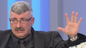 Prigoană, scos din sărite la Happy Hour! A vrut să părăsească emisiunea să se plece din platou: "Nu discut cu această fiinţă"
