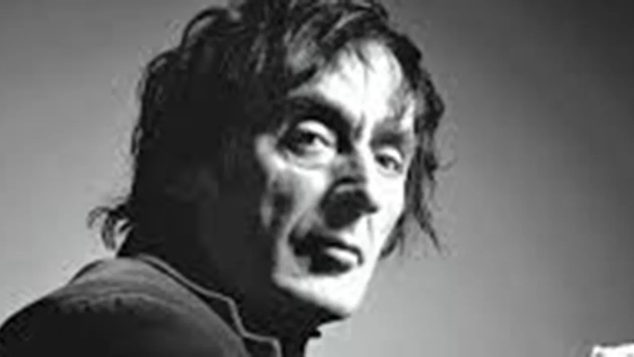 Tragedie în lumea modei! Designerul Tamas Kiraly a fost asasinat în locuinţa sa